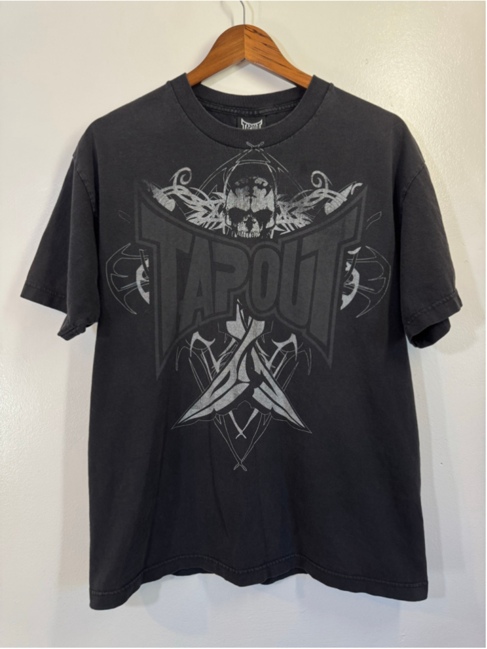 Vintage Y2K TapOut Black Graphic T-shirt. Made In USA Men's Large